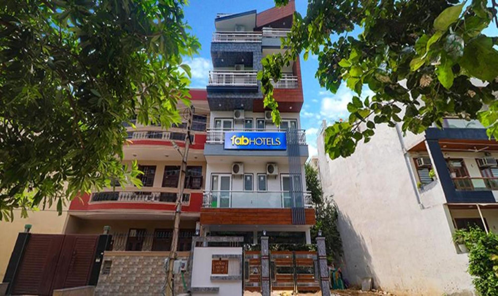 Fabhotel Star Corporate Suite Gurgaon Luaran gambar